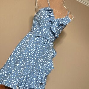 ⭐️⭐️ SHEIN spaghetti strap wrap dress in blue with white hearts - size Medium